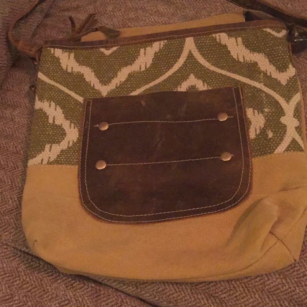 Myra bag